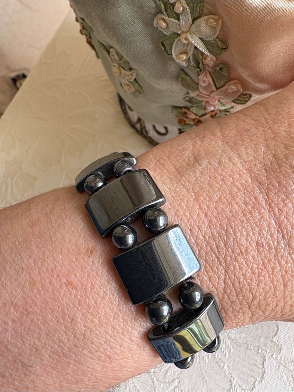 Hematite Stretch Bead Bracelet - Shiny Charcoal Links